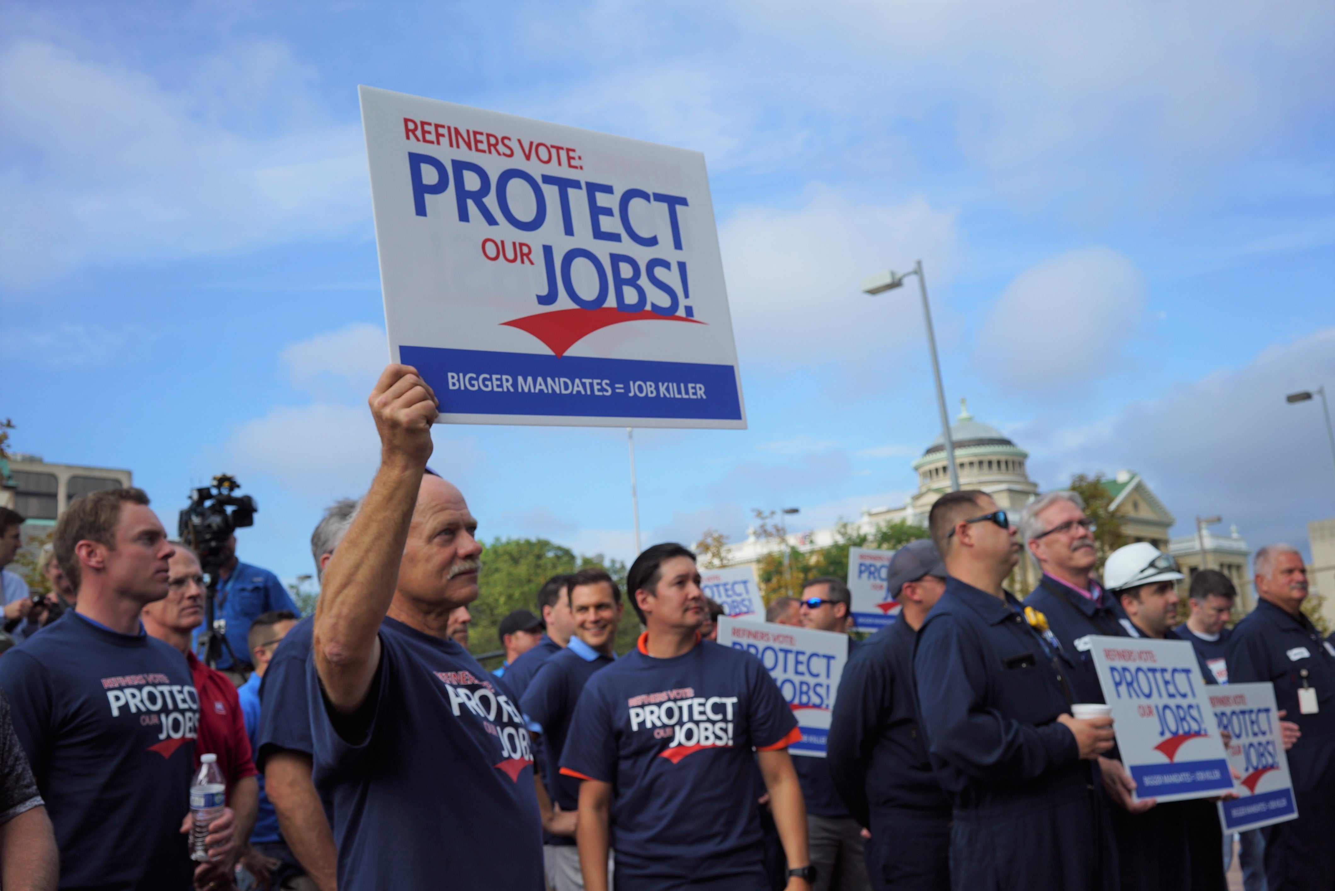 Ohio refinery rally