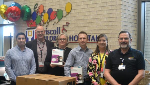 Kiewit donates face masks to hospitals